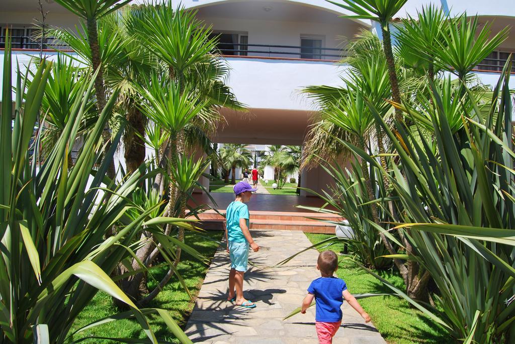 סן-ניקולאו Vacanceole - Residence Sognu Di Rena מראה חיצוני תמונה